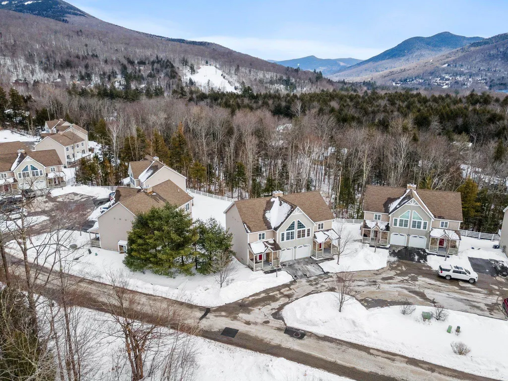 134 Woodland Loop Lincoln NH 03251