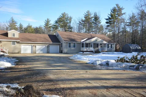 40 Center Road Chichester NH 03258