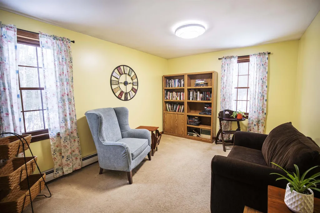21 Hawthorne Drive Fremont NH 03044