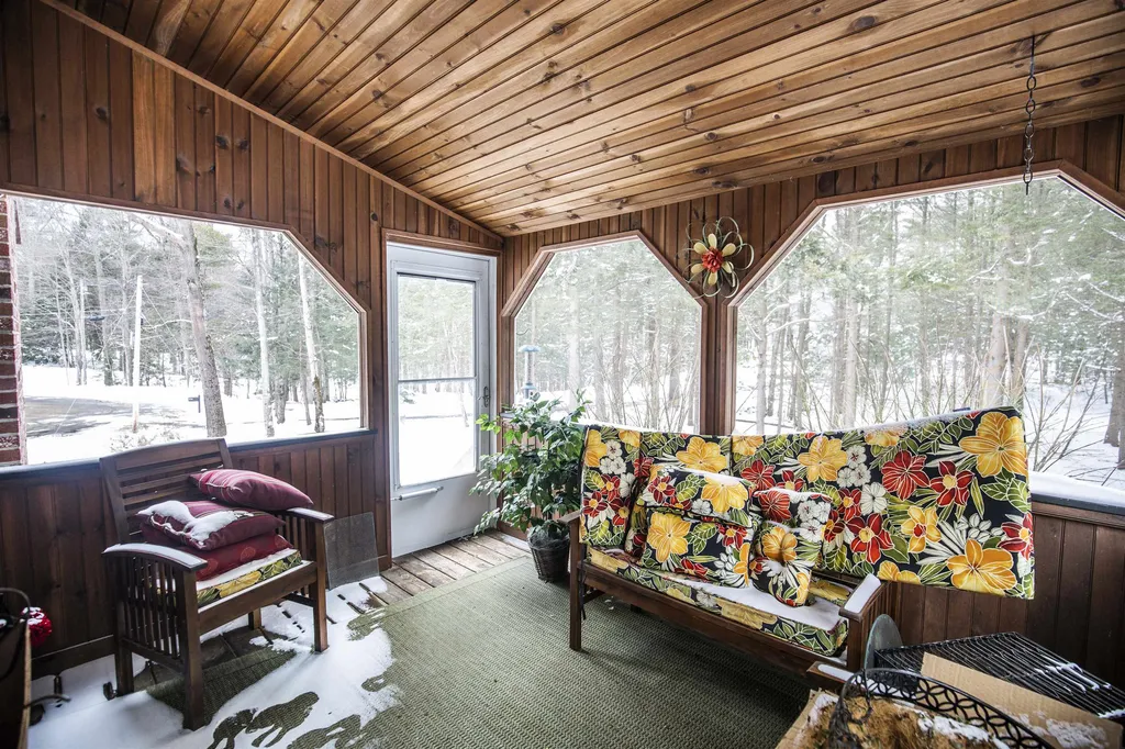 21 Hawthorne Drive Fremont NH 03044