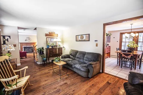 21 Hawthorne Drive Fremont NH 03044