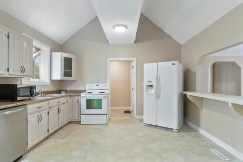 14 Marshall Road Kingston NH 03848