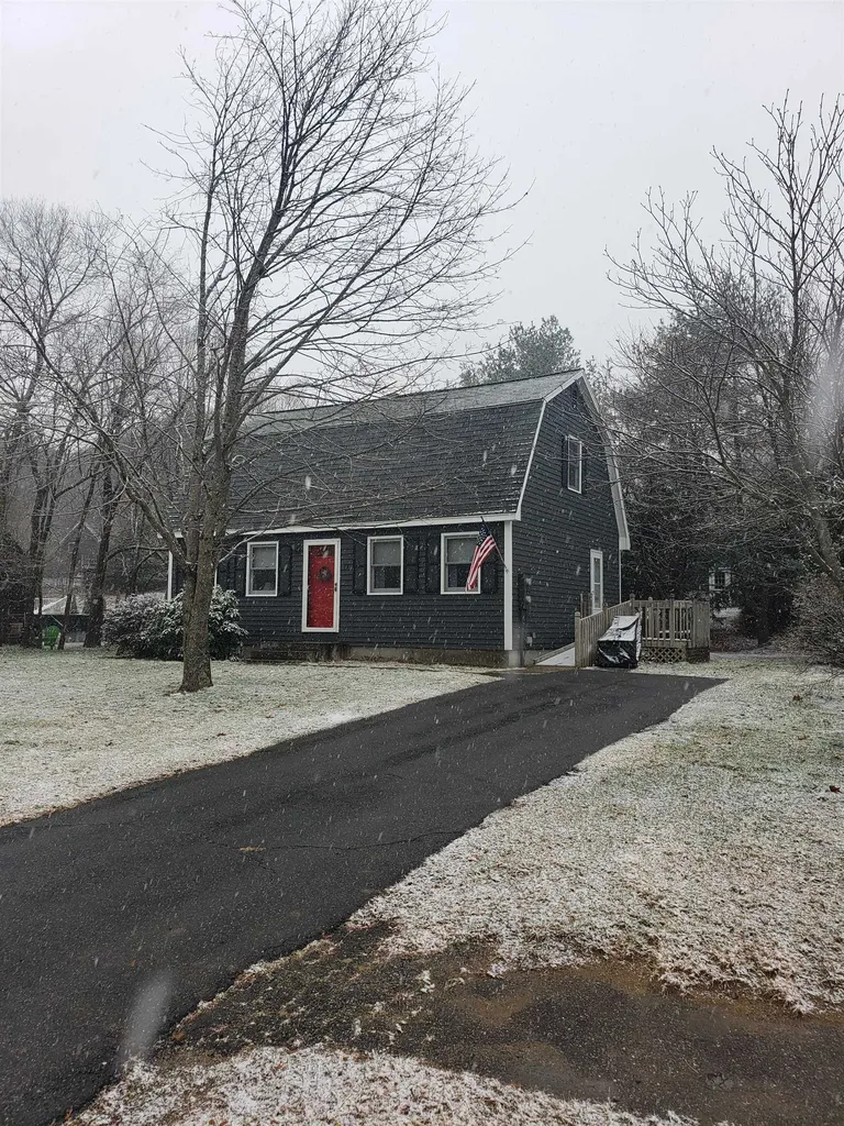 19 Packard Drive Merrimack NH 03054-2674
