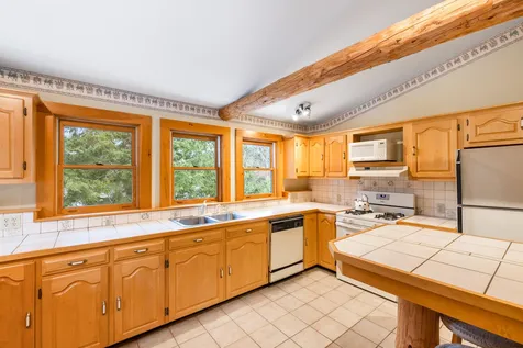 504 Old Post Road Newbury NH 03255