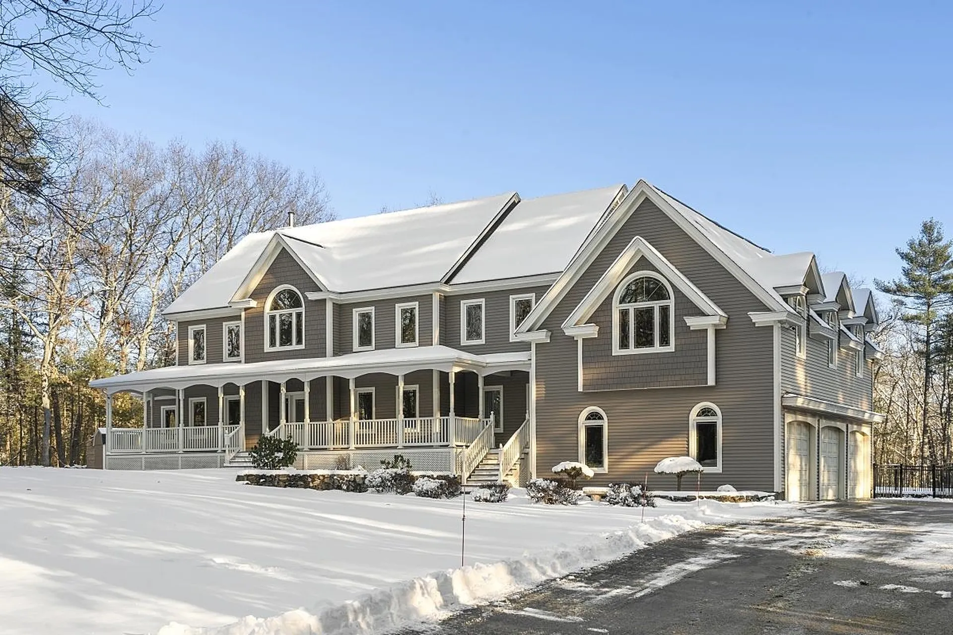 54 Simpson Road Pelham NH 03076