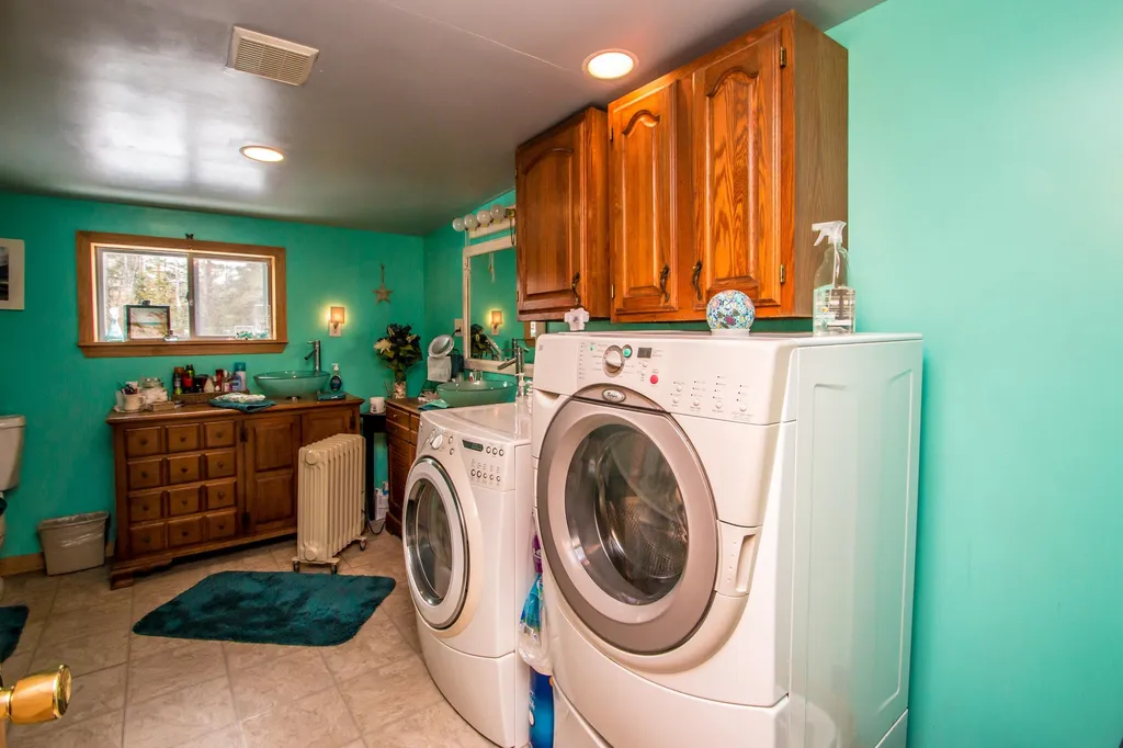 282 Jefferson Road Whitefield NH 03598