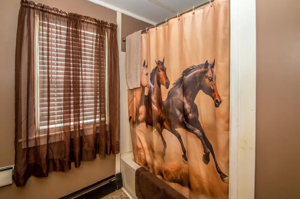 282 Jefferson Road Whitefield NH 03598