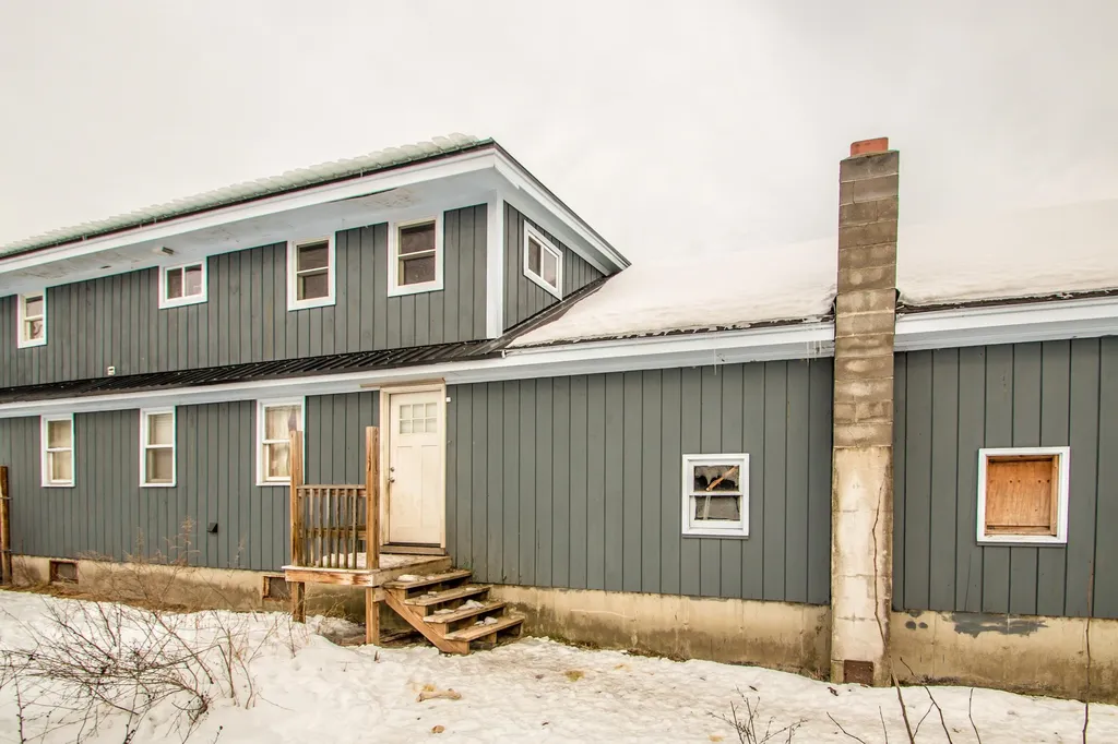 282 Jefferson Road Whitefield NH 03598