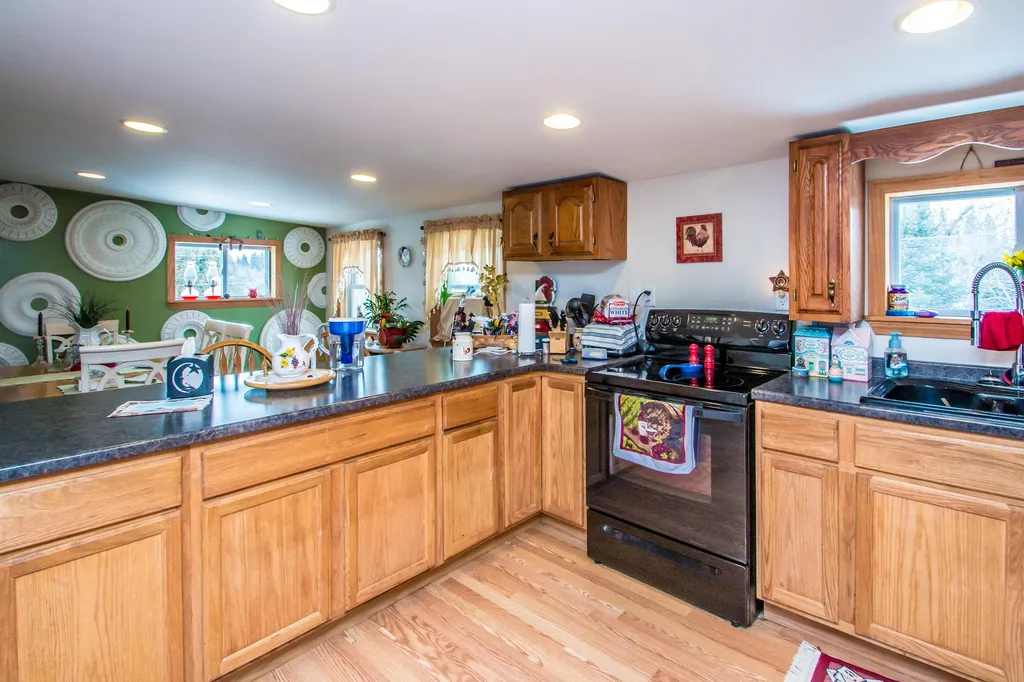 282 Jefferson Road Whitefield NH 03598