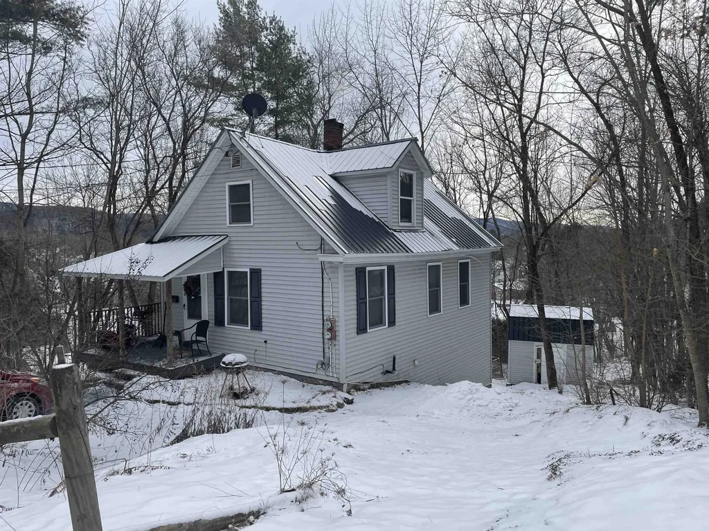 83 Harvey Street St. Johnsbury, VT Real Estate MLS 4898580