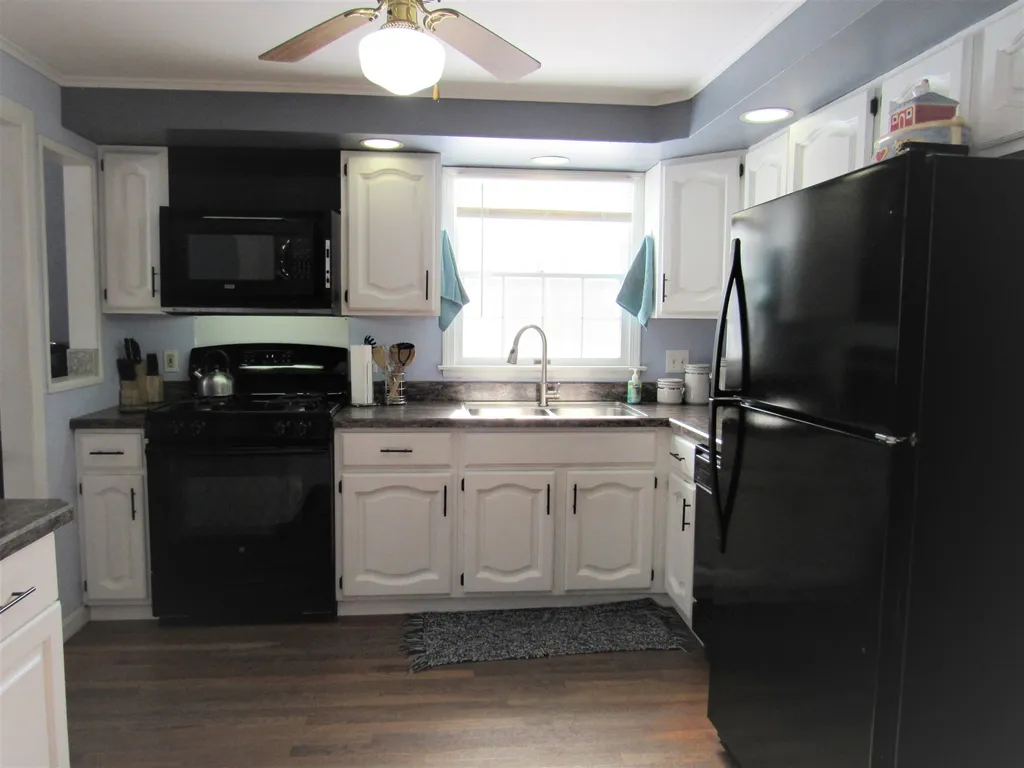 83 Evans Street Gorham NH 03581