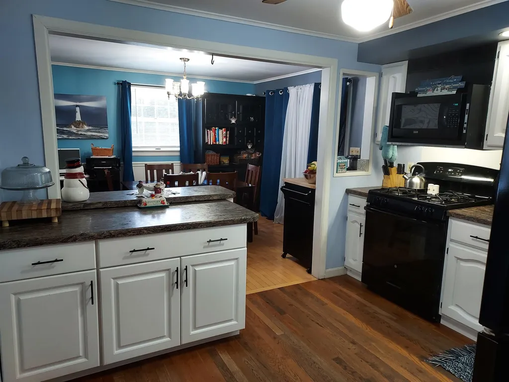 83 Evans Street Gorham NH 03581