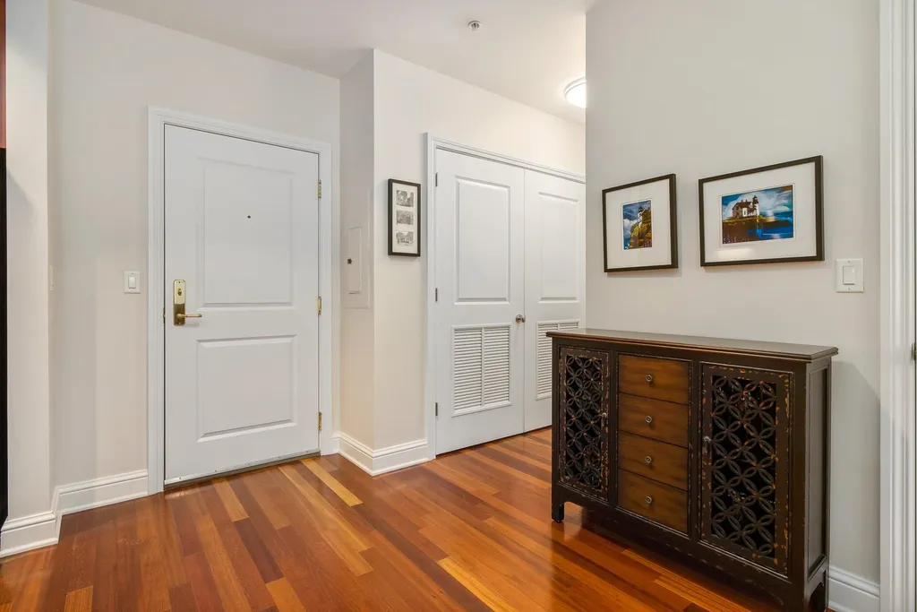 77 Hanover Street Portsmouth NH 03801
