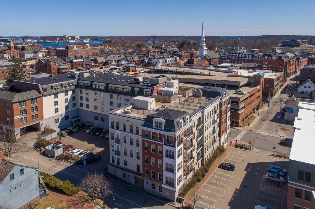 77 Hanover Street Portsmouth NH 03801
