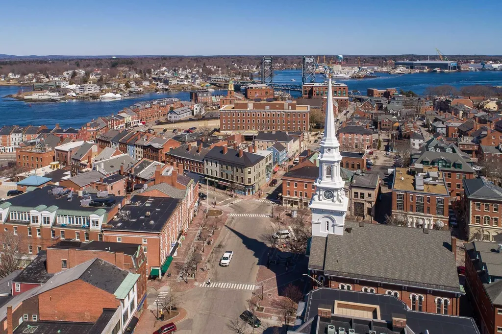 77 Hanover Street Portsmouth NH 03801