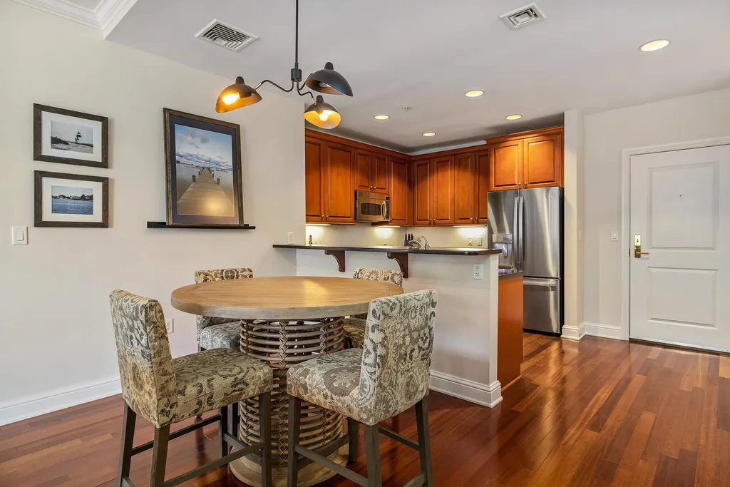 77 Hanover Street Portsmouth NH 03801