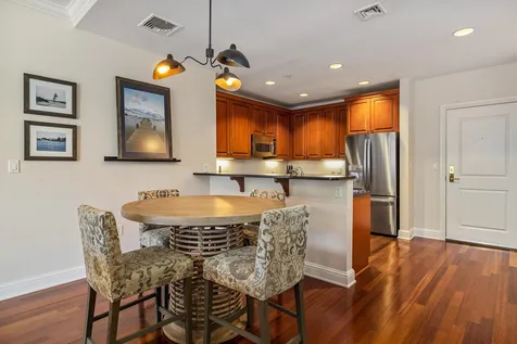 77 Hanover Street Portsmouth NH 03801