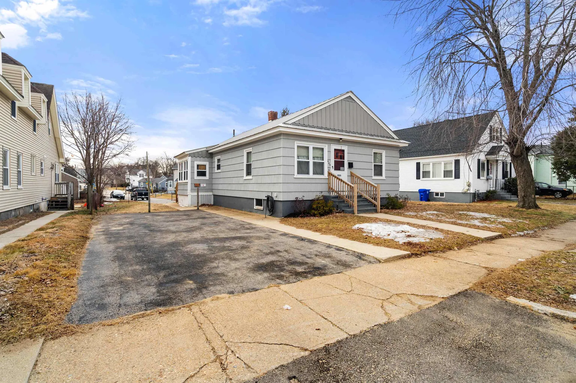 489 Spruce Street Manchester NH 03103