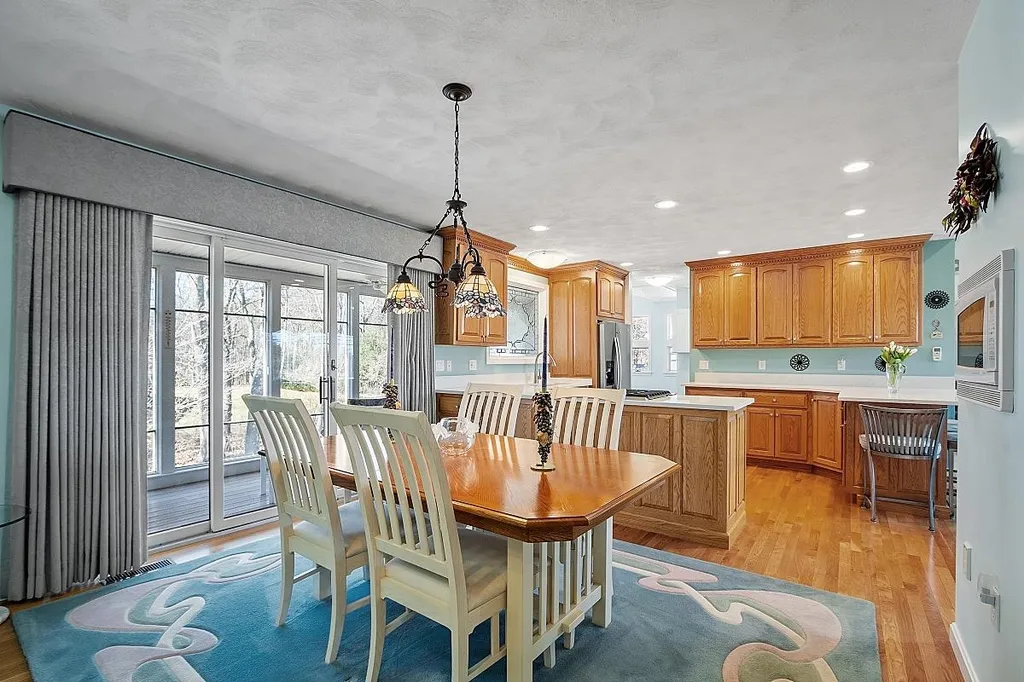 120 Range Road Windham NH 03087