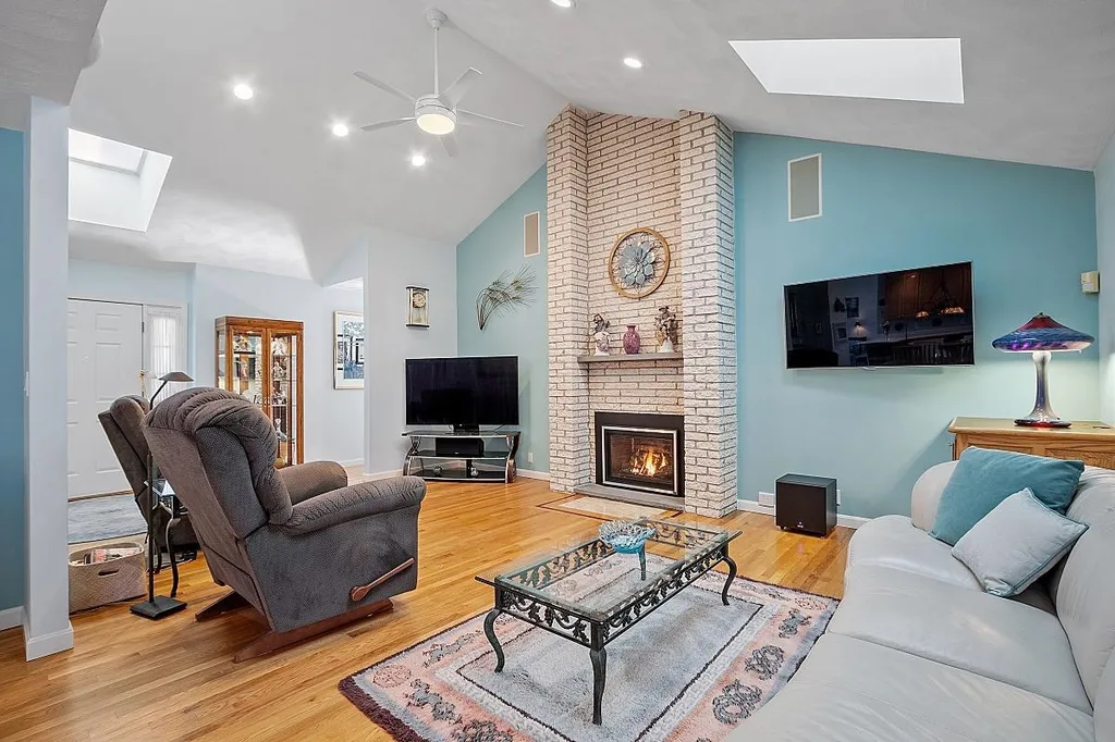 120 Range Road Windham NH 03087