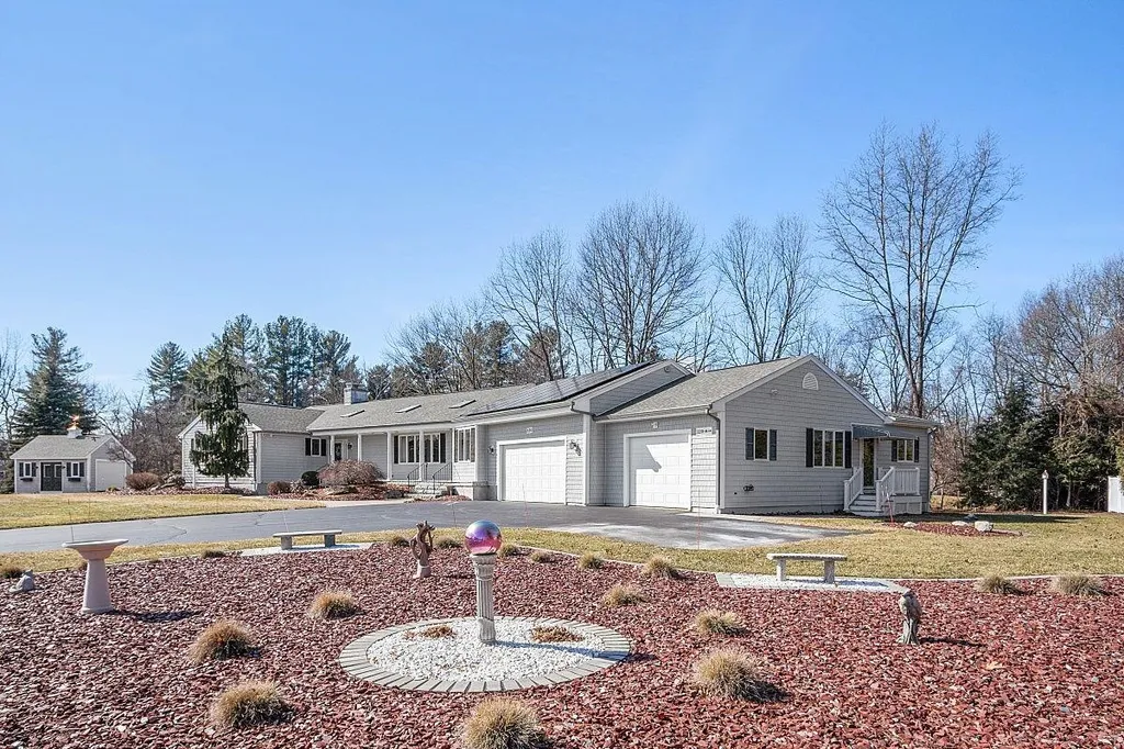 120 Range Road Windham NH 03087