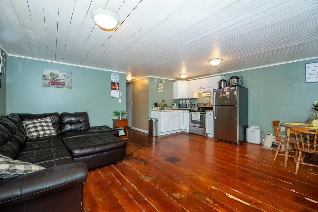 102 Green Street Somersworth NH 03878
