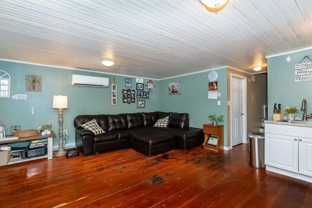 102 Green Street Somersworth NH 03878