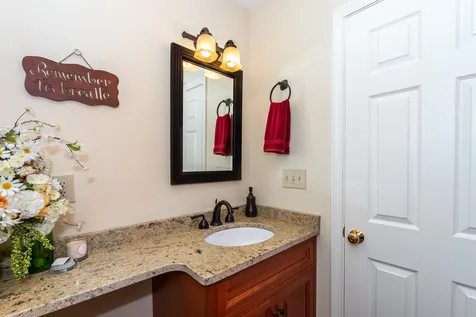 92 Katie Lane Dover NH 03820