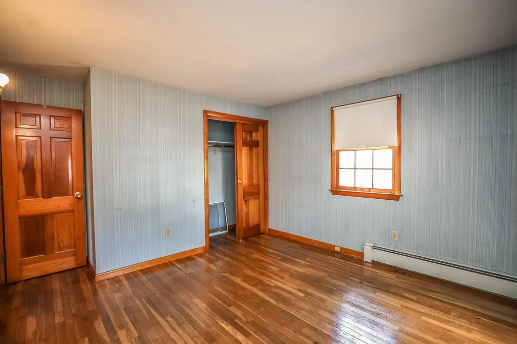 7 Leonard Avenue Hooksett NH 03106