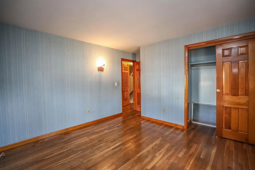 7 Leonard Avenue Hooksett NH 03106