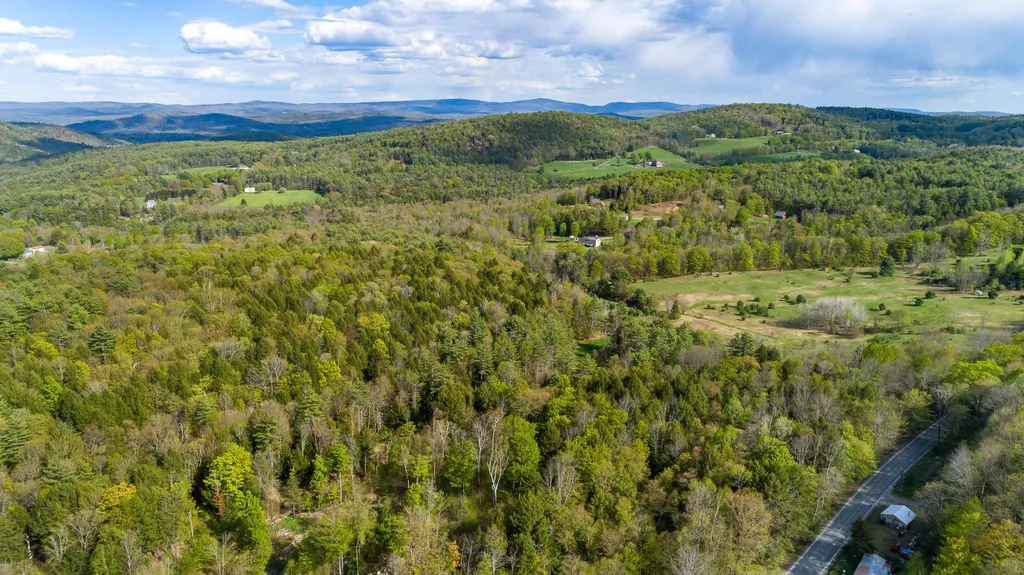 506 Quechee Road Hartland VT 05048