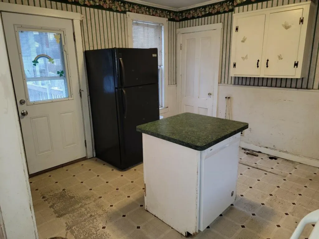 118 Wakefield Street Rochester NH 03867
