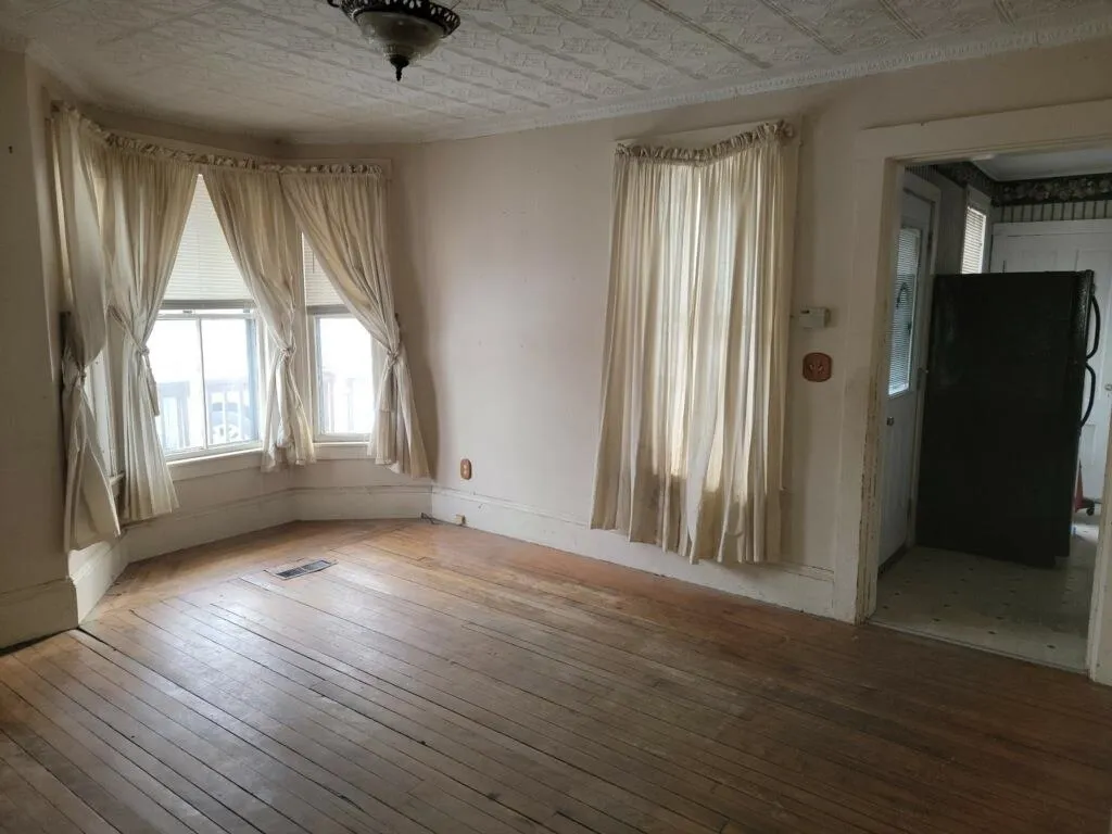 118 Wakefield Street Rochester NH 03867