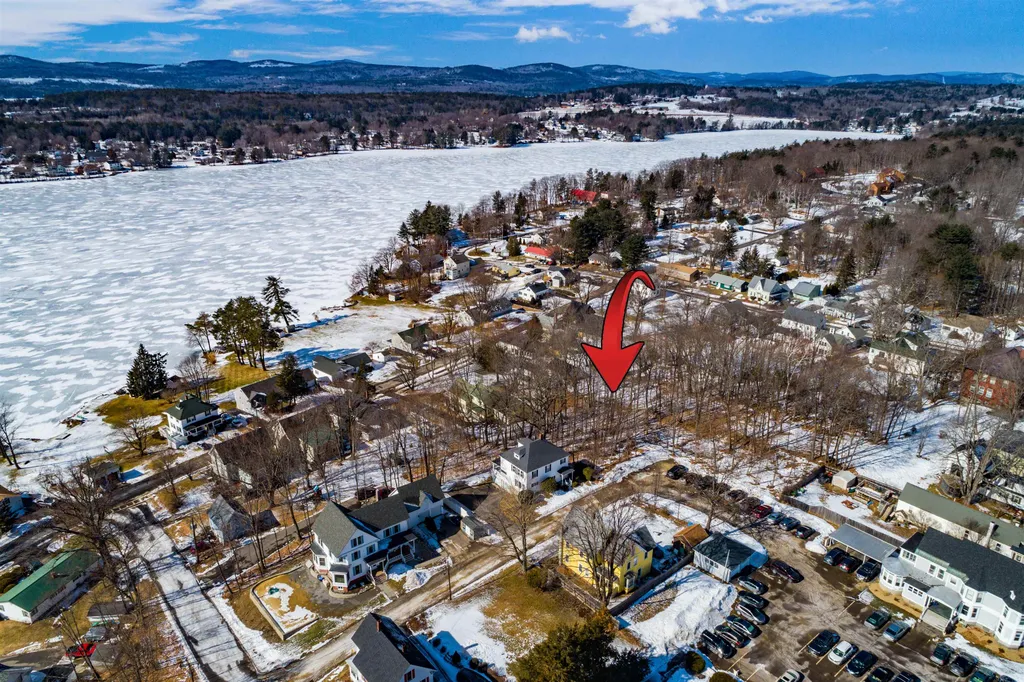 24 Madison Street Laconia NH 03246
