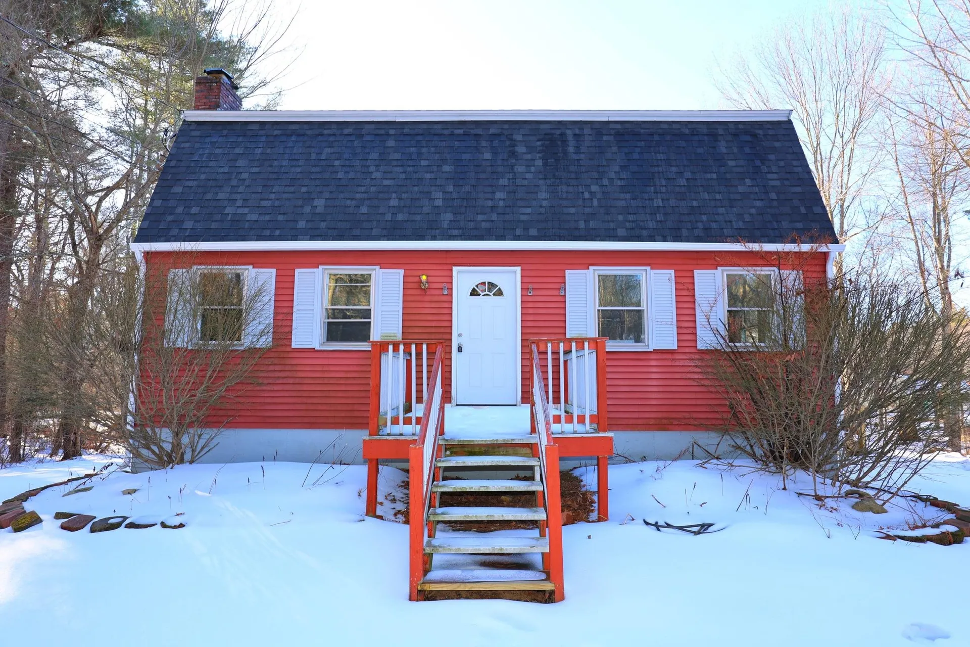 2 Maplewood Drive Londonderry NH 03053