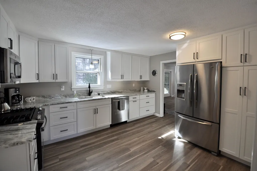14 Lutheran Drive Nashua NH 03063
