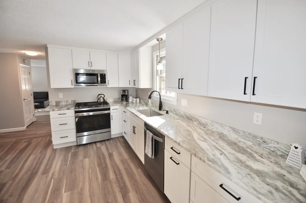 14 Lutheran Drive Nashua NH 03063