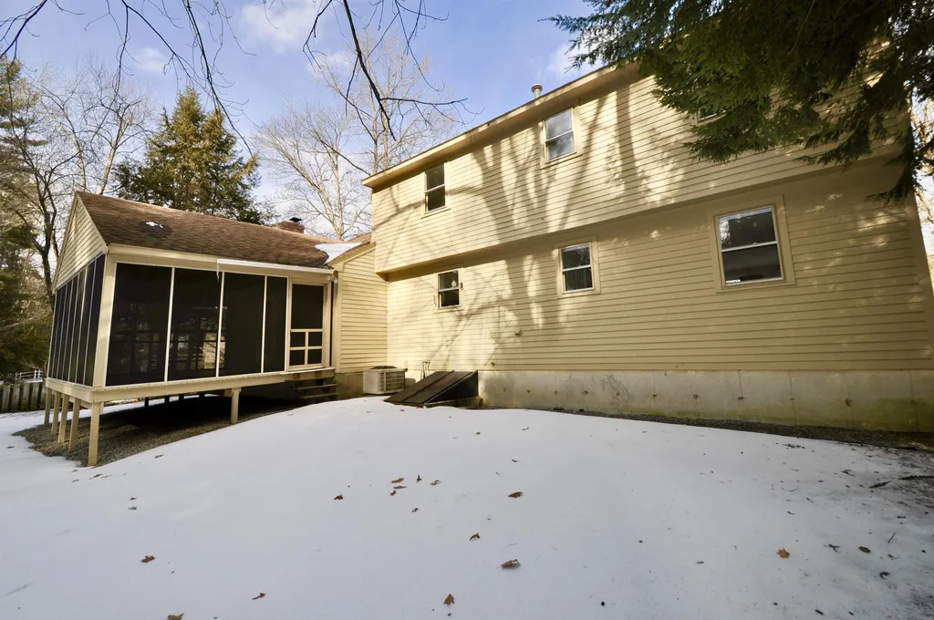 14 Lutheran Drive Nashua NH 03063