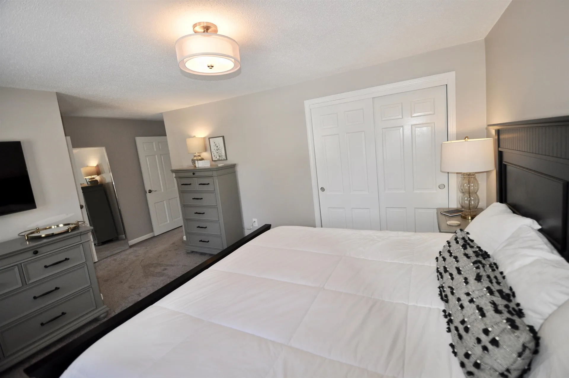 14 Lutheran Drive Nashua NH 03063
