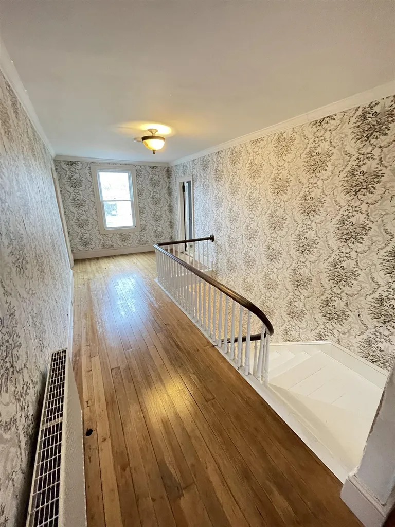 189 Broad Street Claremont NH 03743