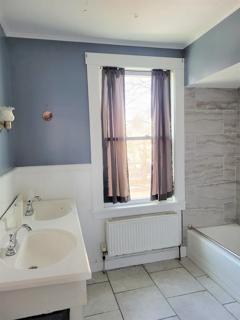 189 Broad Street Claremont NH 03743