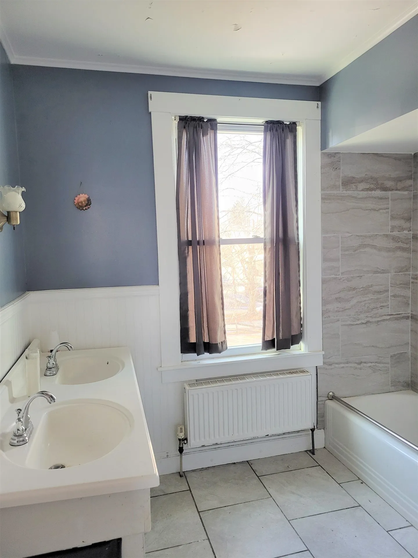 189 Broad Street Claremont NH 03743