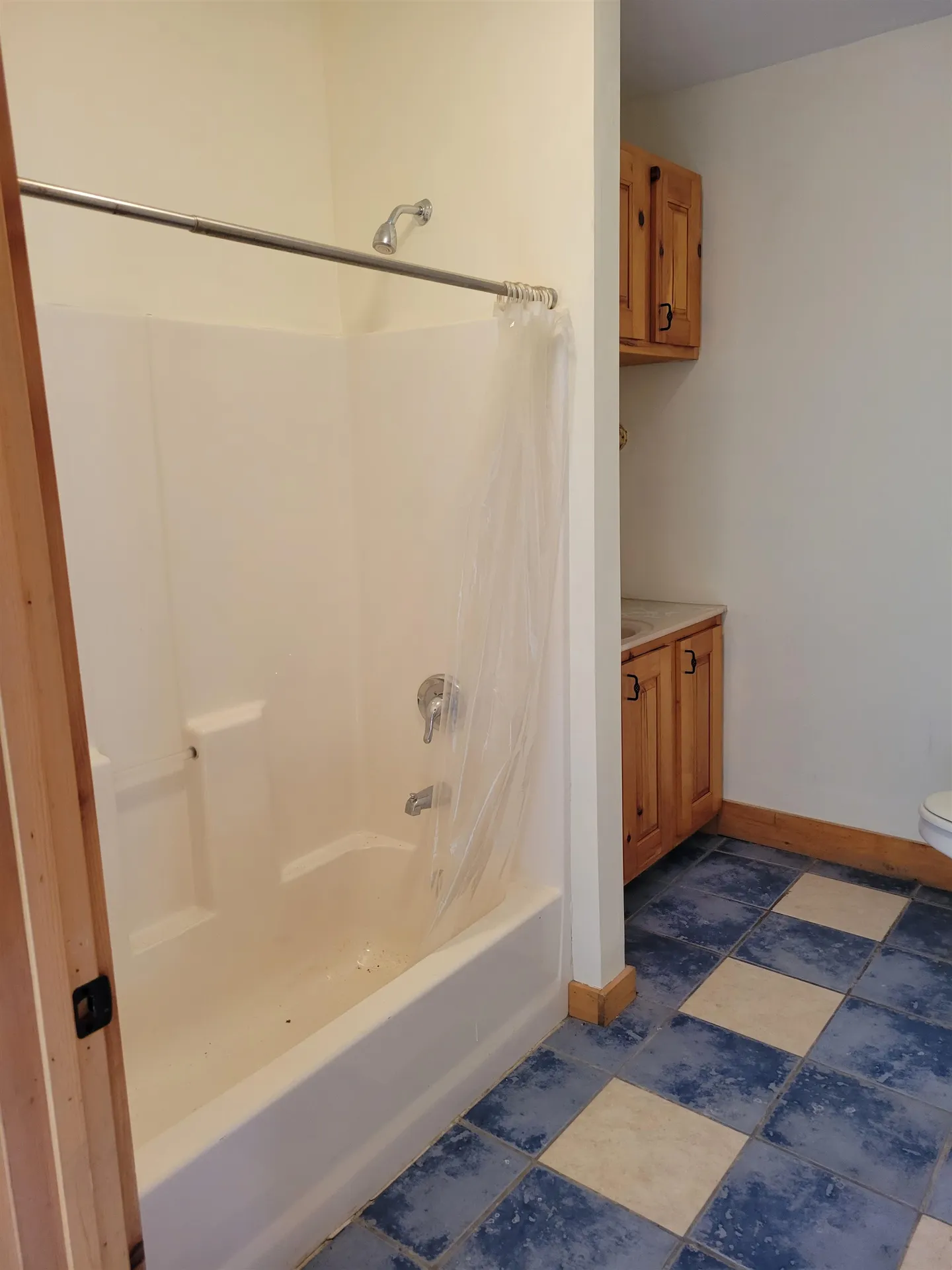 189 Broad Street Claremont NH 03743