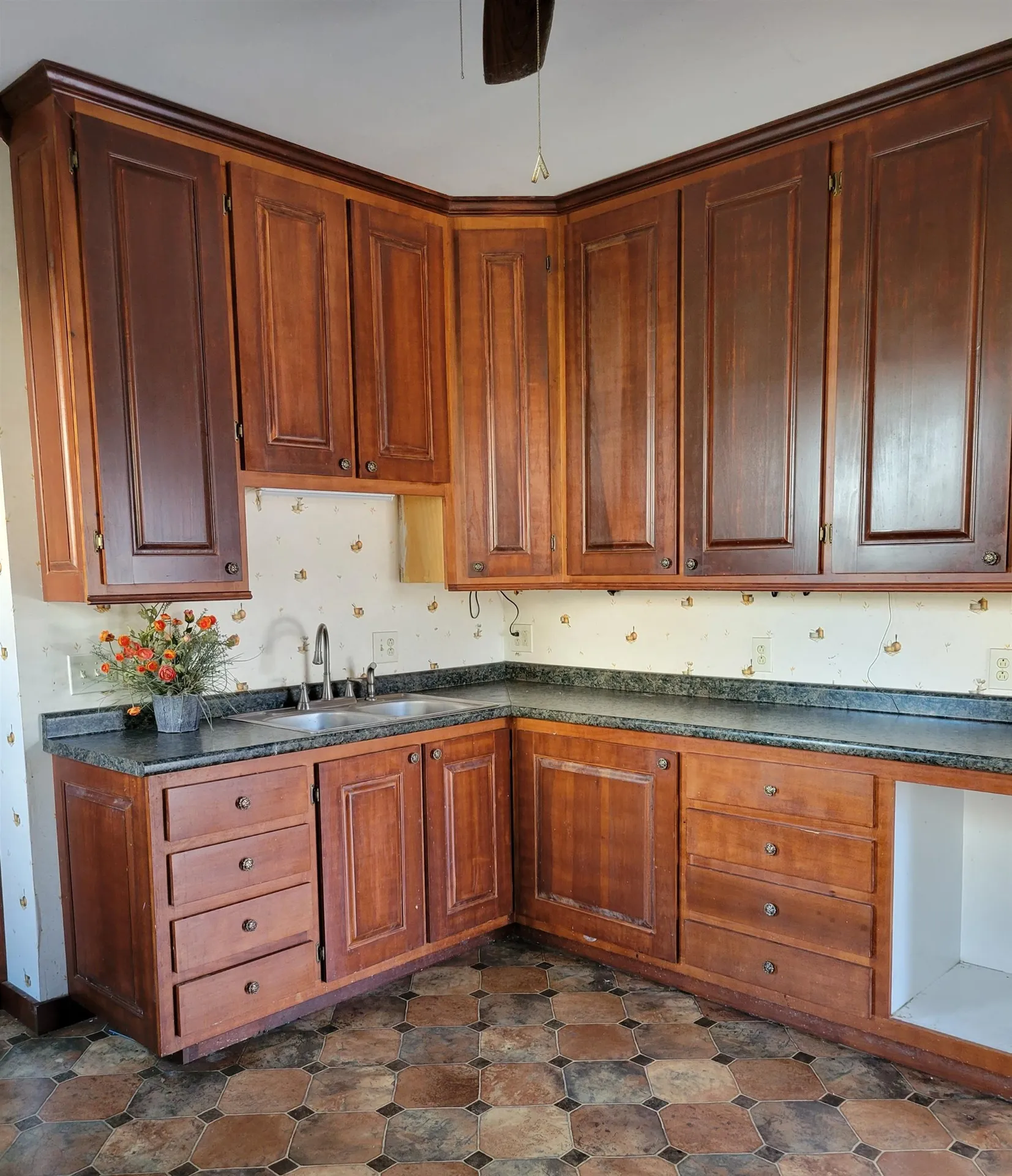 189 Broad Street Claremont NH 03743
