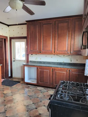 189 Broad Street Claremont NH 03743