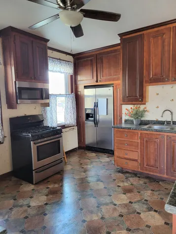 189 Broad Street Claremont NH 03743
