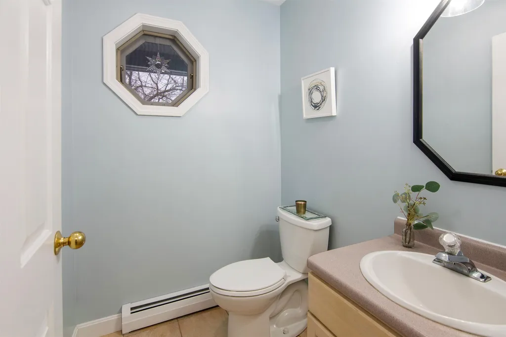 19 Kriste Lane Jericho VT 05465