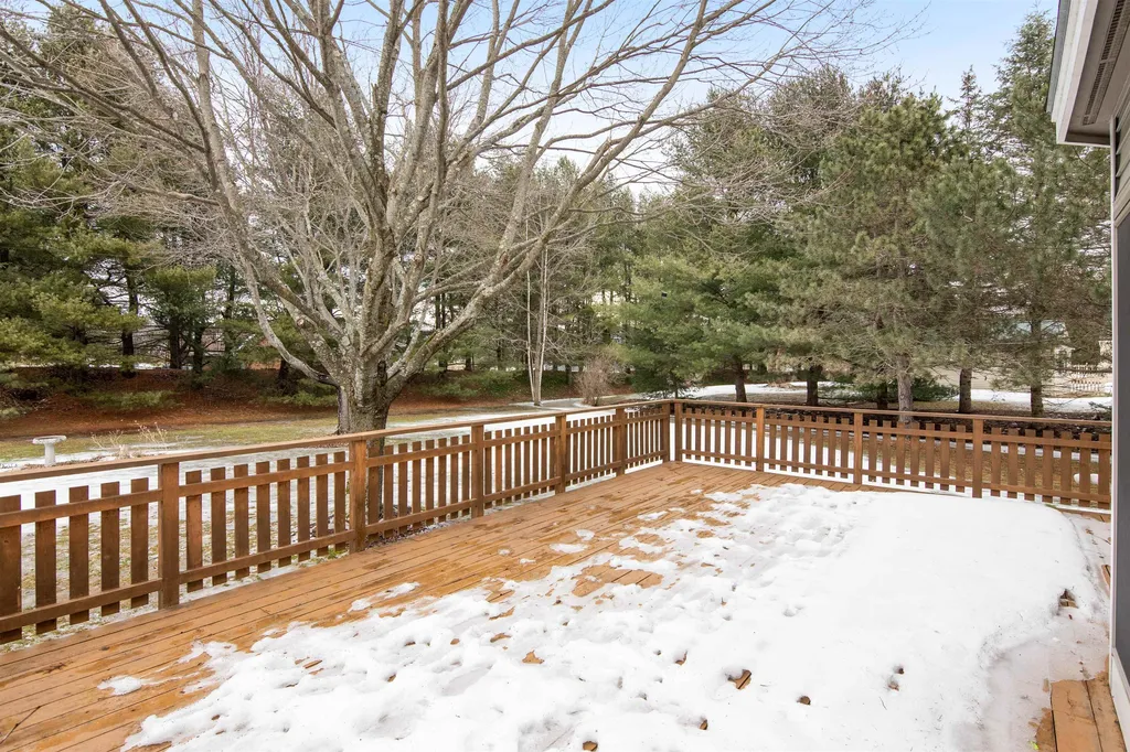 19 Kriste Lane Jericho VT 05465