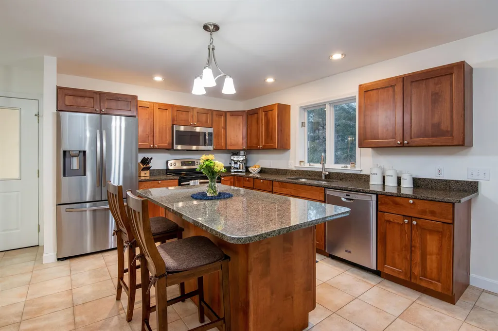 19 Kriste Lane Jericho VT 05465
