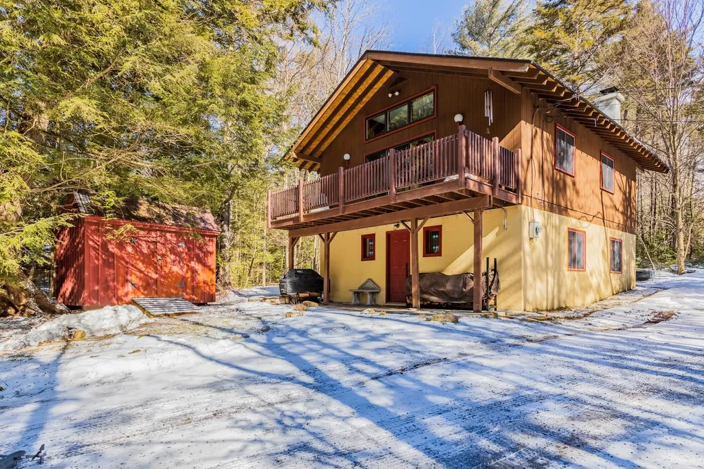 2 Lower Stratton Valley Road Winhall VT 05340